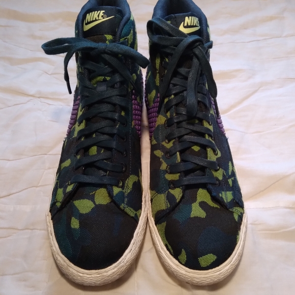 RARE* Nike Blazer Mid Camo Green with Purple Swoosh Sz 8 - Picture 3 of 7